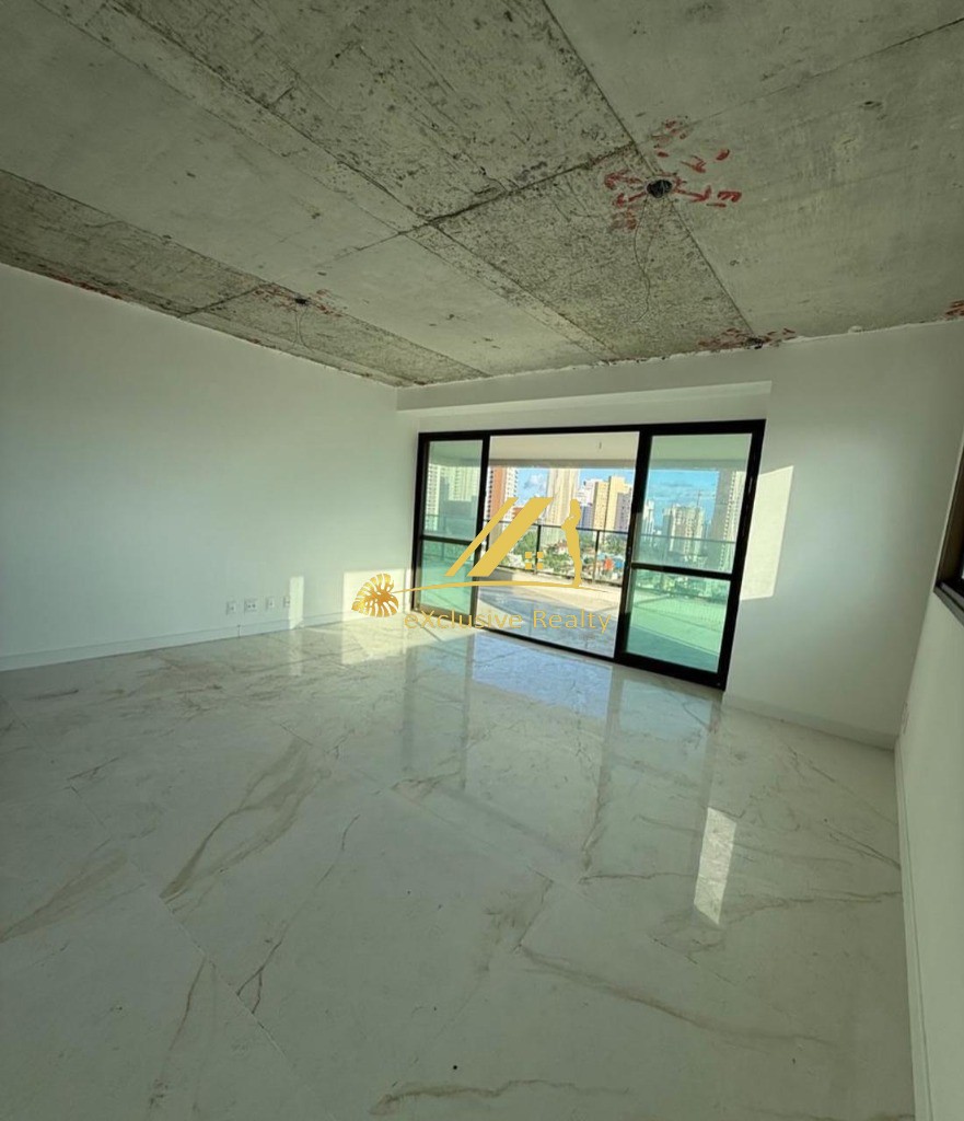 OPORTUNIDADE Mansão Unique, 4 suítes, 212 m2, no Caminho das Árvores! Andar alto com vista incrível para o mar, 3 vagas de garagem. 1 por andar