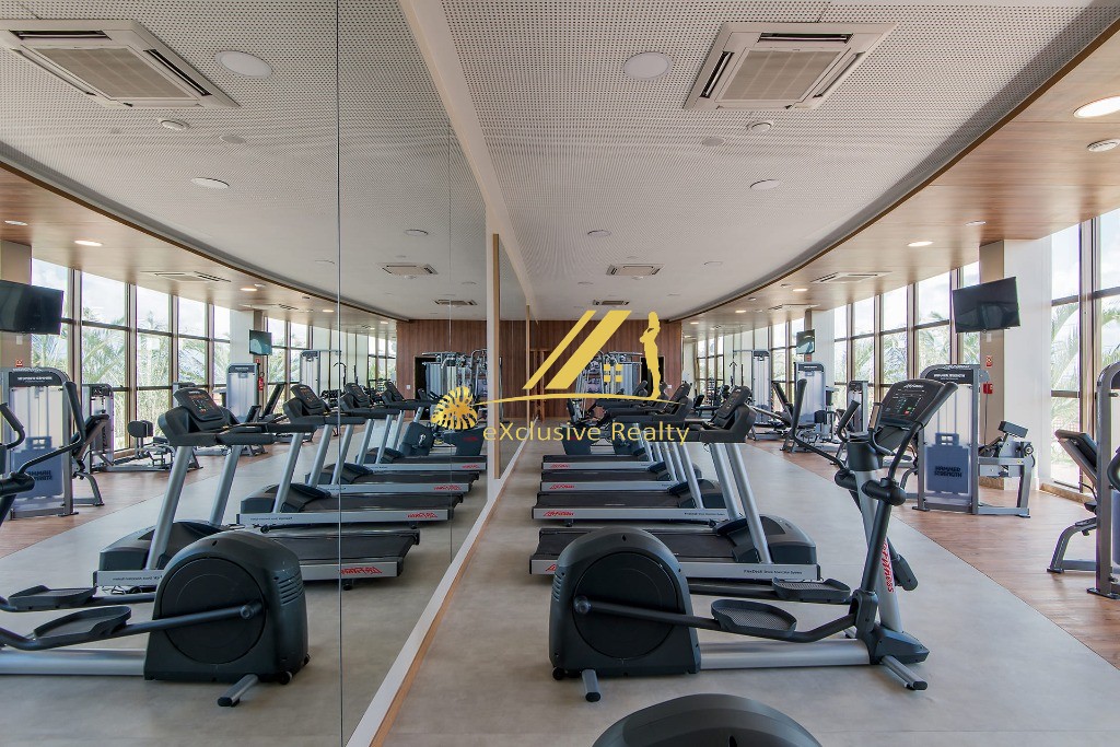 OPORTUNIDADE: Condomínio D'azur, Apartamento 4 suítes, andar alto, com vista espetacular para o mar. 242,09m2. Na Orla de Jaguaribe. Luxo total.