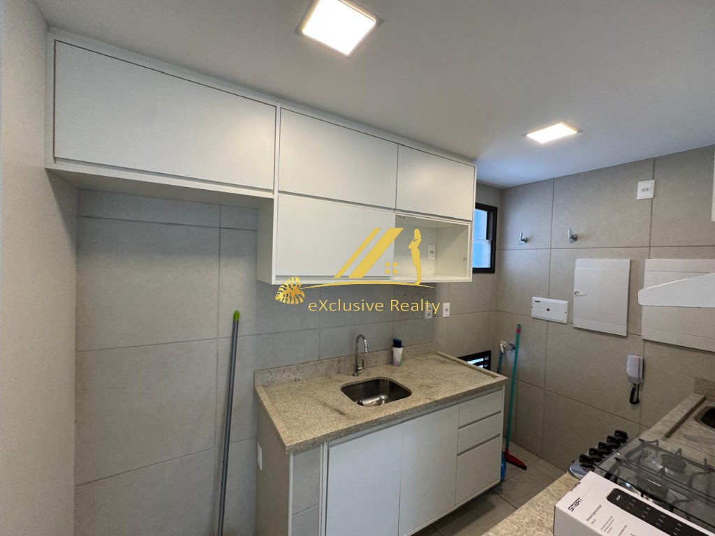 Jazz Residencial Graça. Quarto e sala com lavabo, 50m², ampla varanda com 9,73 m², para aluguel. 1 vaga de garagem. Andar alto com vista mar!