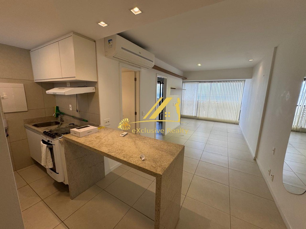 Jazz Residencial Graça. Quarto e sala com lavabo, 50m², ampla varanda com 9,73 m², para aluguel. 1 vaga de garagem. Andar alto com vista mar!