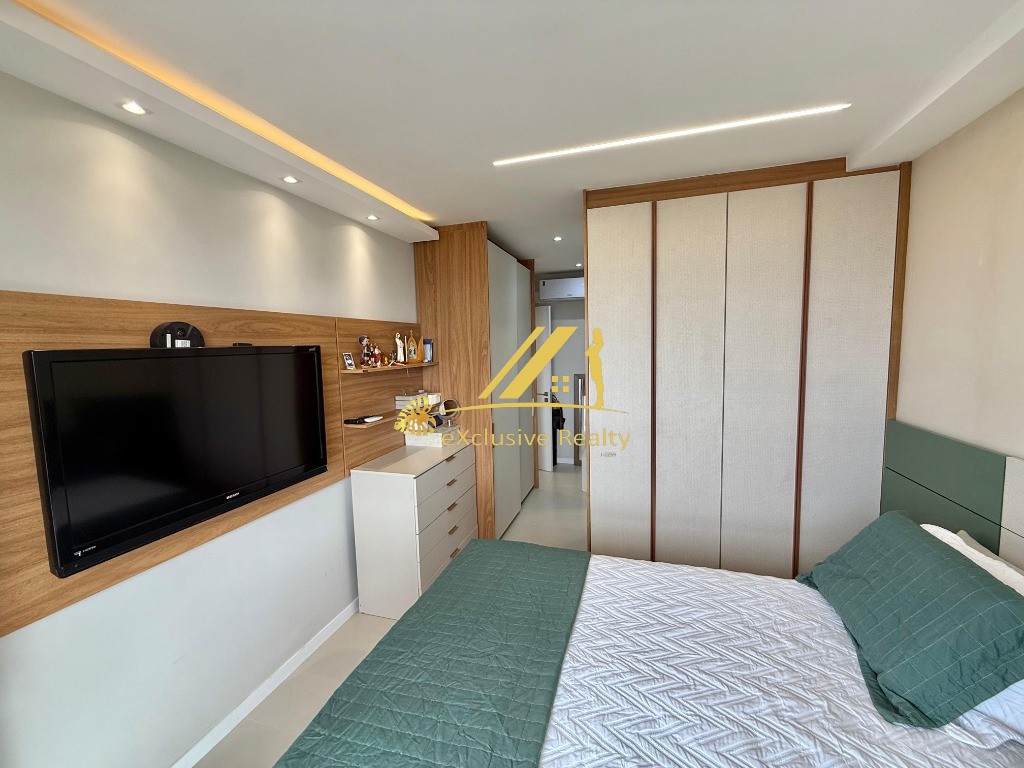 Duetto Horto, 2 suítes com lavabo, 87m2, finamente decorado e mobiliado! 2 vagas de garagem Andar alto, nascente total e muito ventilado. Vista mar