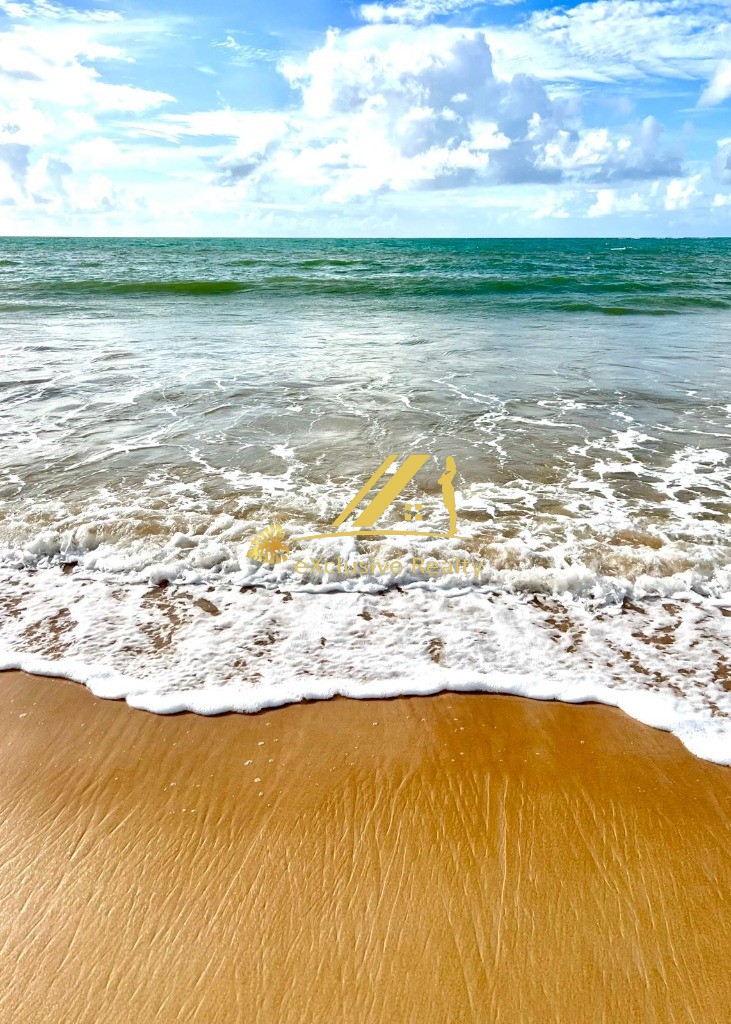 UNIQUE BEACH HOUSE, Apartamento 3 quartos, 1 suíte com varanda, 81m2, literalmente beira mar, em Itacimirim! Lindíssimo! Ótimo para investir ou curtir