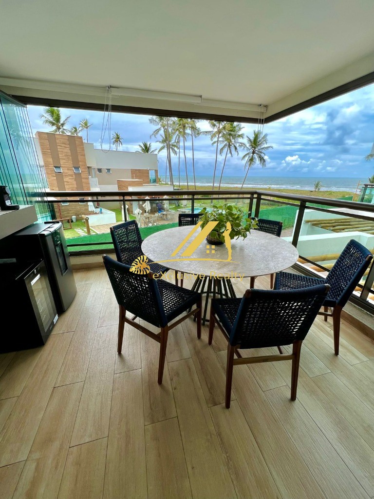 UNIQUE BEACH HOUSE, Apartamento 3 quartos, 1 suíte com varanda, 81m2, literalmente beira mar, em Itacimirim! Lindíssimo! Ótimo para investir ou curtir