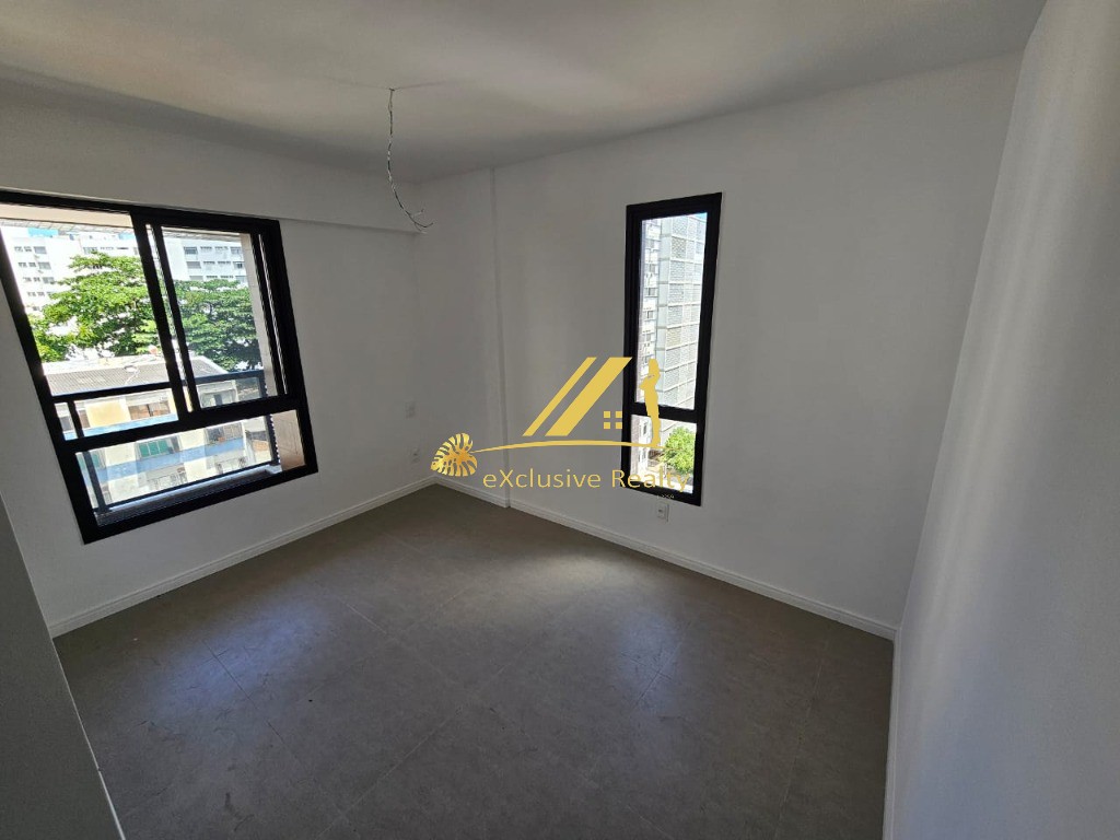 Apartamento 2 quartos na barra. Residencial cineasta oscar s