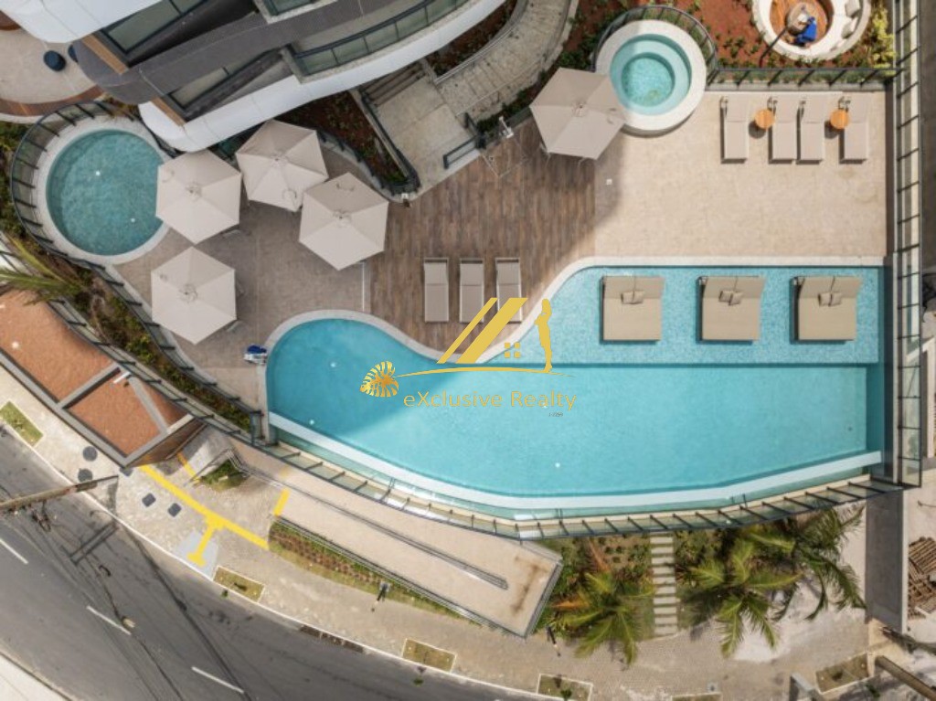 Beach Class Jaguaribe. Apartamento 2 suítes na orla de Jaguaribe, literalmente vista mar! Infraestrutura de lazer sensacional!