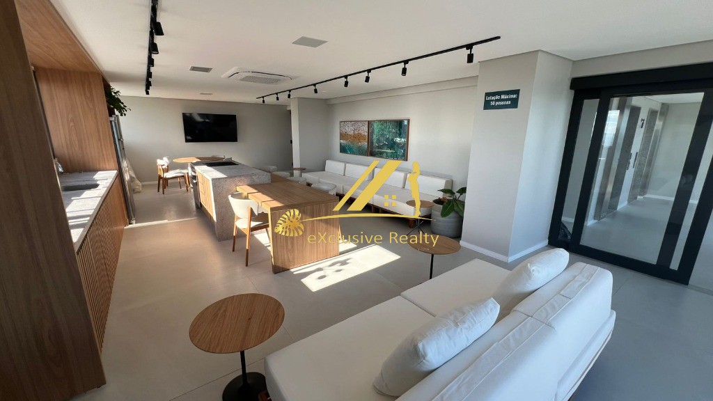 Barra Signature: Apartamento quarto e sala, 36m2, andar super alto com vista permanente para o mar, bem para o Farol da Barra. A 400m da praia. 1 vaga