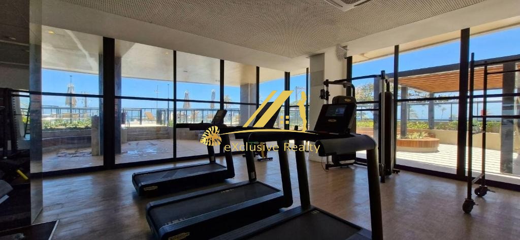 Beach Class Jaguaribe. Apartamento 2 suítes na orla de Jaguaribe, literalmente vista mar! Infraestrutura de lazer sensacional!