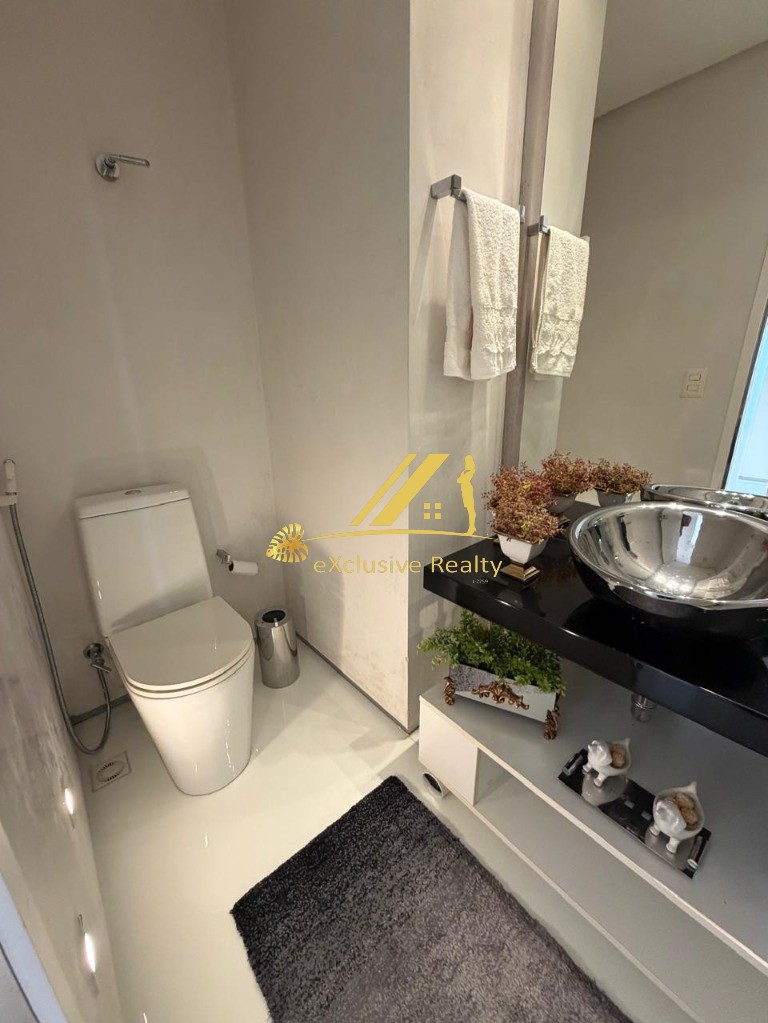 Terrazzo Imperiale Apartamento moderno, finamente decorado e mobiliado, super amplo, 4 suítes (2 com closet) lavabo, despensa, dependência completa. 3