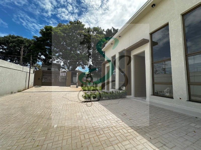Casa, 3 quartos, 136 m² - Foto 1