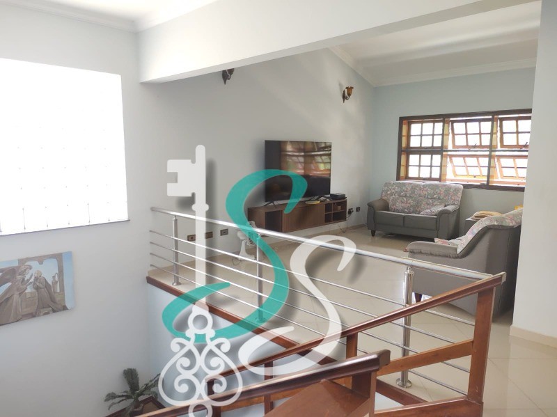 Casa, 3 quartos, 510 m² - Foto 1