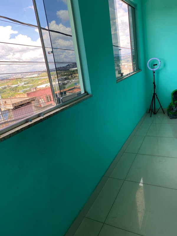 Excelente casa em contagem