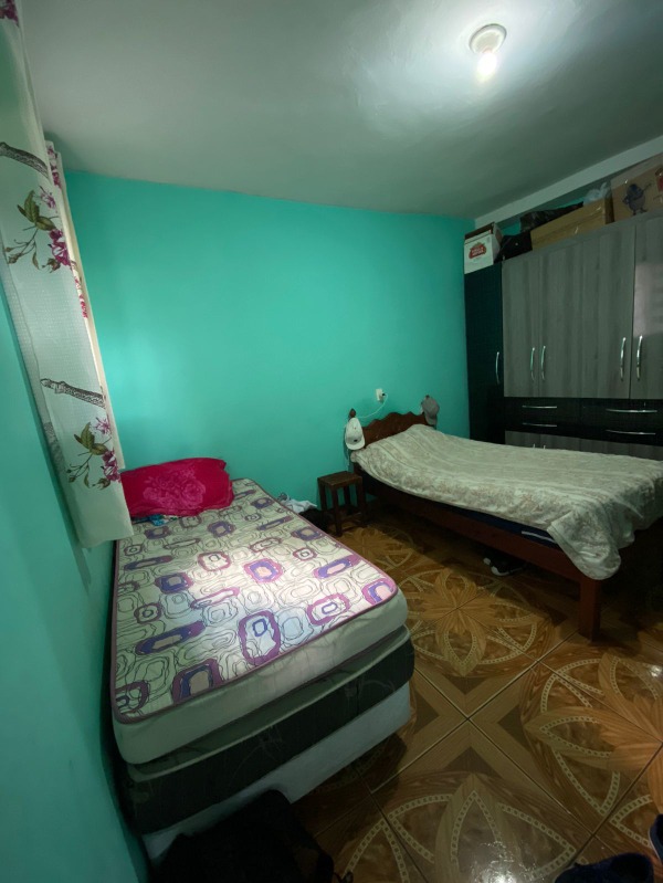 Excelente casa em contagem