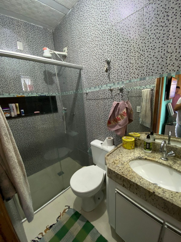 Excelente casa em contagem