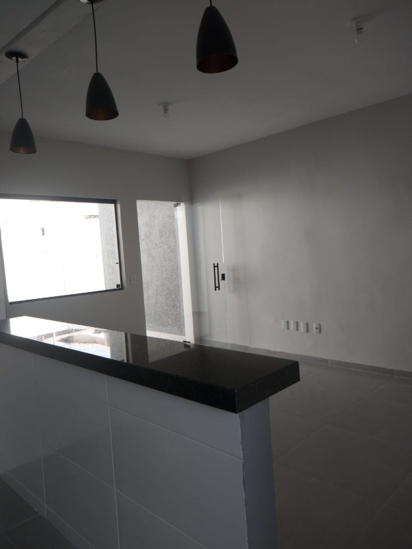 Linda casa em contagem