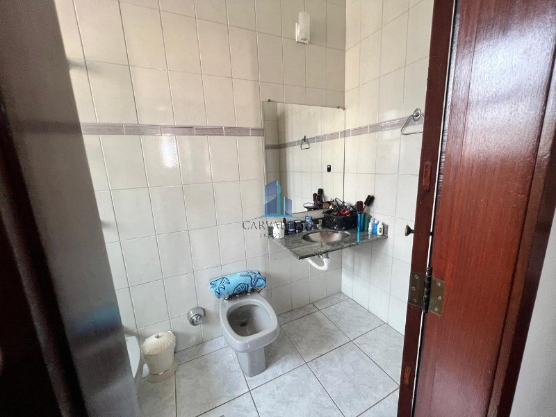 Espetacular casa à venda em Contagem-MG, Novo Eldorado: 4 quartos, 4 suítes, 3 salas, 6 banheiros, 4 vagas de garagem, 472,10 m².