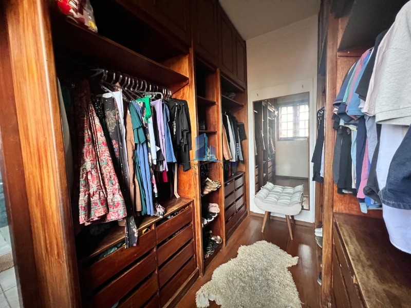 Espetacular casa à venda em Contagem-MG, Novo Eldorado: 4 quartos, 4 suítes, 3 salas, 6 banheiros, 4 vagas de garagem, 472,10 m².
