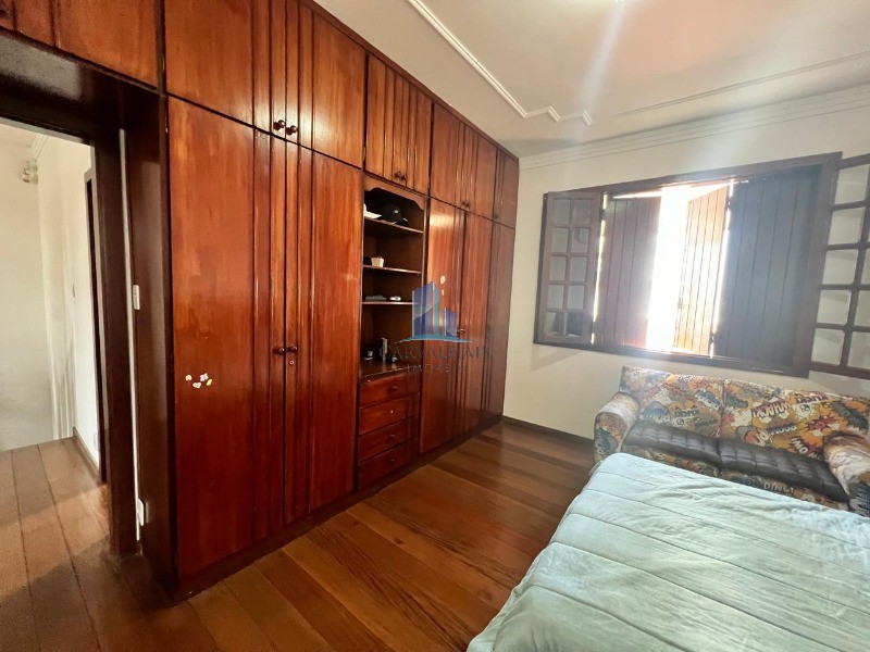 Espetacular casa à venda em Contagem-MG, Novo Eldorado: 4 quartos, 4 suítes, 3 salas, 6 banheiros, 4 vagas de garagem, 472,10 m².