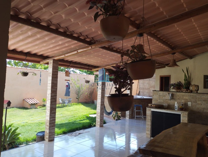 Casa, 2 quartos, 200 m² - Foto 1