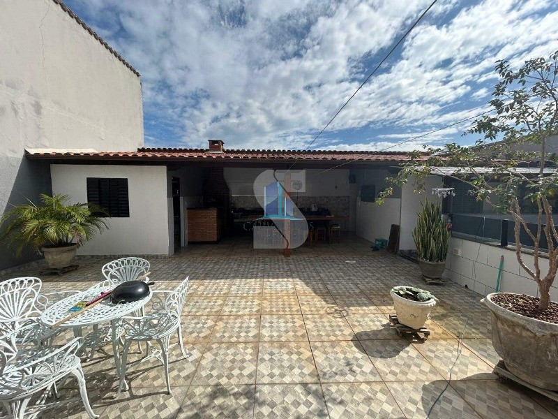 Casa, 4 quartos, 238 m² - Foto 13