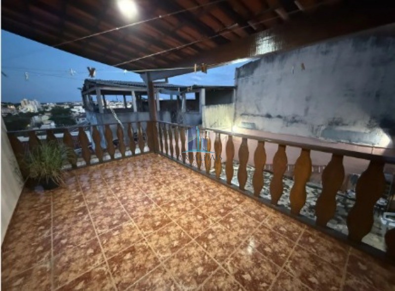 Casa, 4 quartos, 360 m² - Foto 2