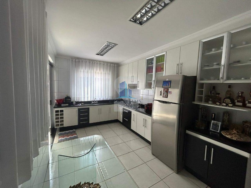 Casa, 4 quartos, 238 m² - Foto 7