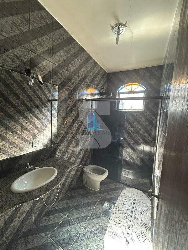 Casa, 4 quartos, 238 m² - Foto 12