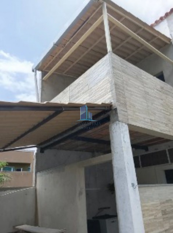 Imperdível casa à venda em Contagem-MG, bairro Colonial - 2 quartos, 1 suíte, 2 banheiros, 3 vagas, 120m²!