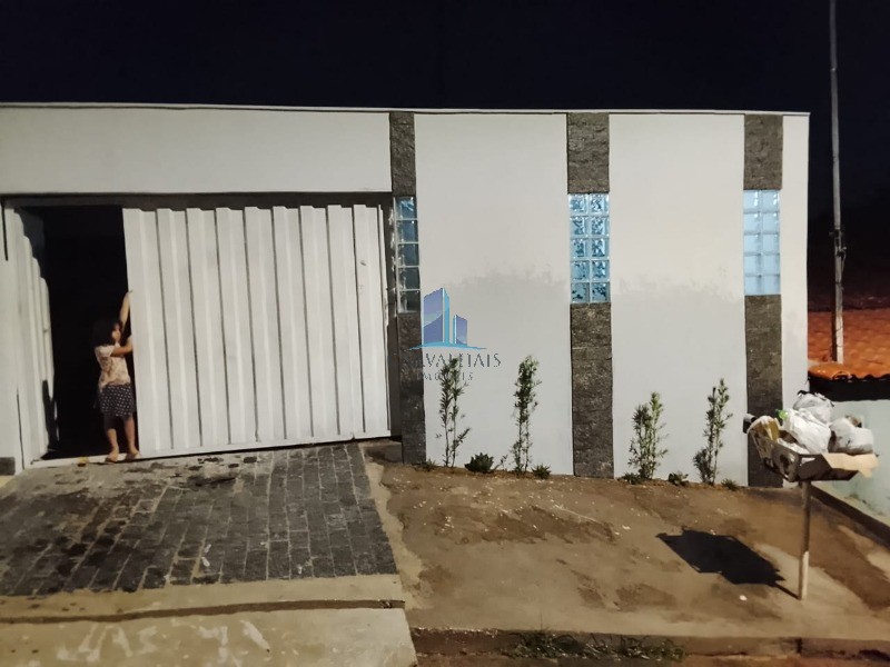 Imperdível oportunidade de compra: Casa à venda em Betim-MG, Conjunto Habitacional José Gomes de Castro - 3 quartos, 1 sala, 1 banheiro, 1 vaga de garagem, 160m².