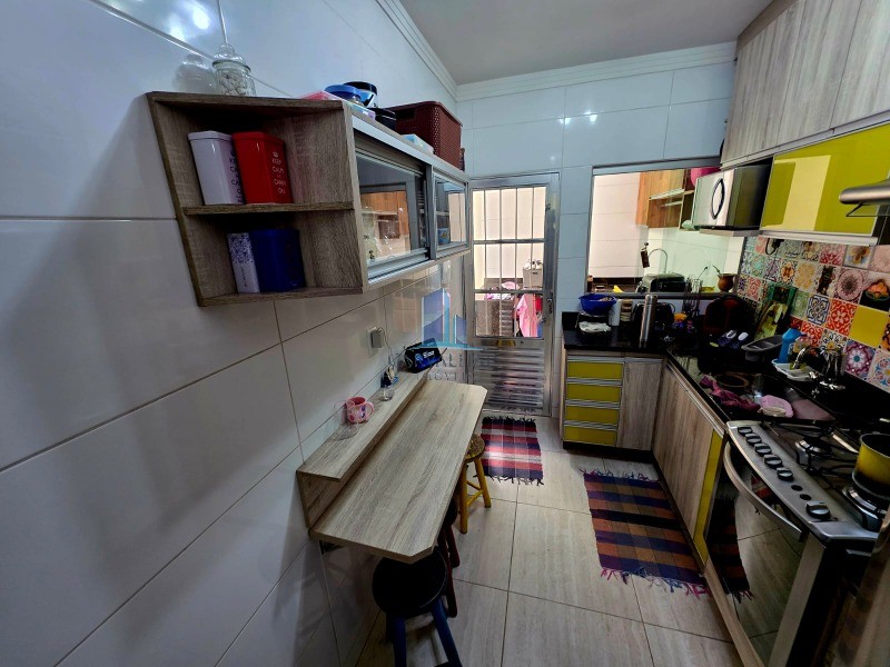 Apartamento à venda em Contagem-MG, Bairro Amazonas - 3 quartos, 1 suíte, 2 banheiros, 1 vaga - 108m² de conforto!