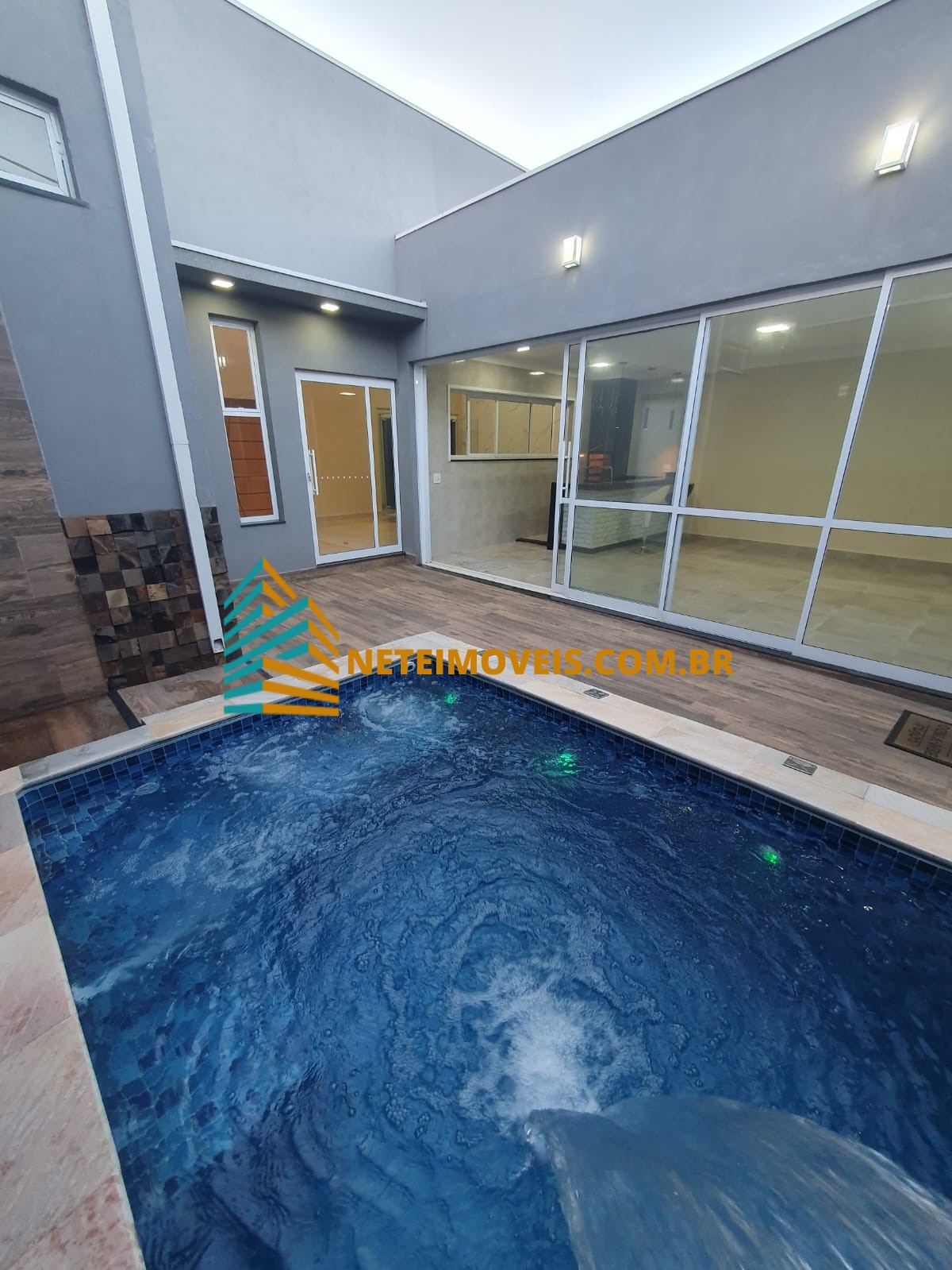 Casa, 3 quartos, 200 m² - Foto 1