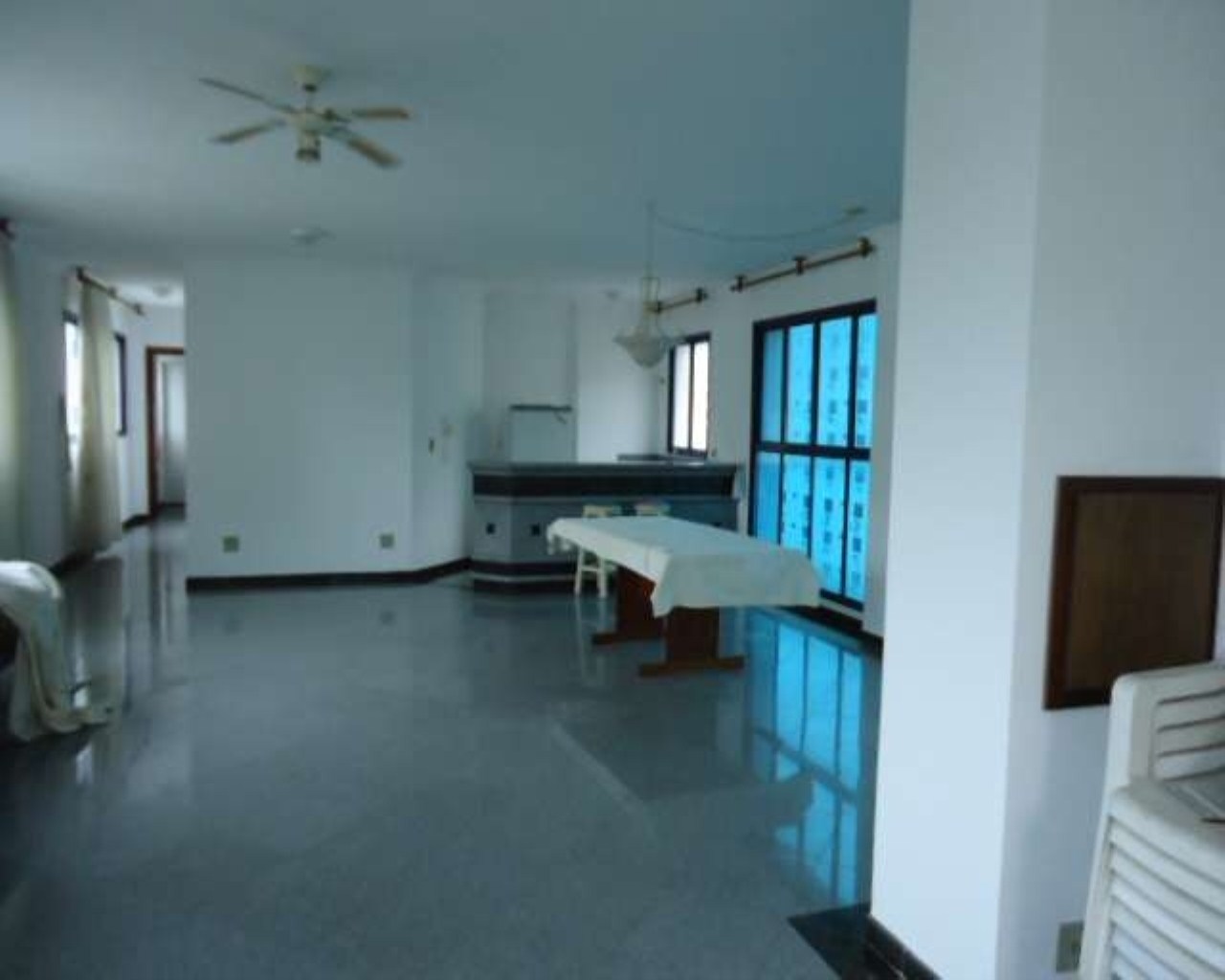 Cobertura duplex a venda no Guarujá Praia de Pitangueiras em Pitangueiras, Guarujá — foto 2