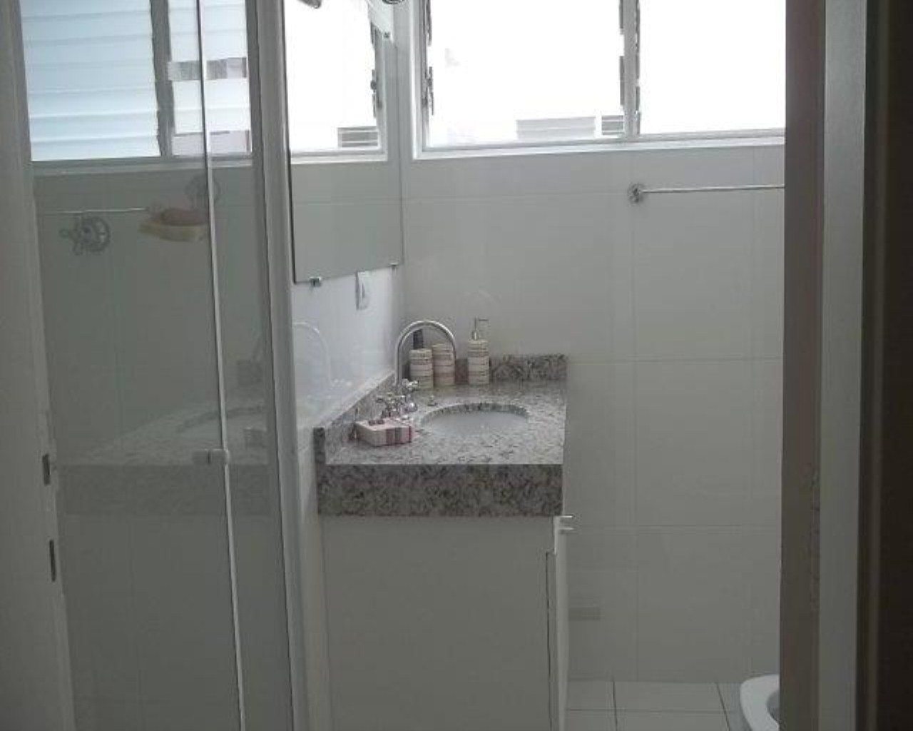Apartamento à venda no Guarujá na Praia das Pitangueiras. em Pitangueiras, Guarujá — foto 21