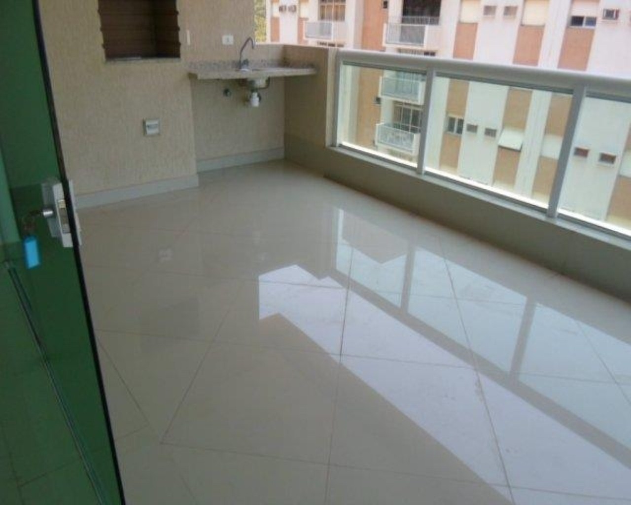 Apartamento  à venda no Guarujá na Praia das Pitangueiras. em Pitangueiras, Guarujá — foto 6