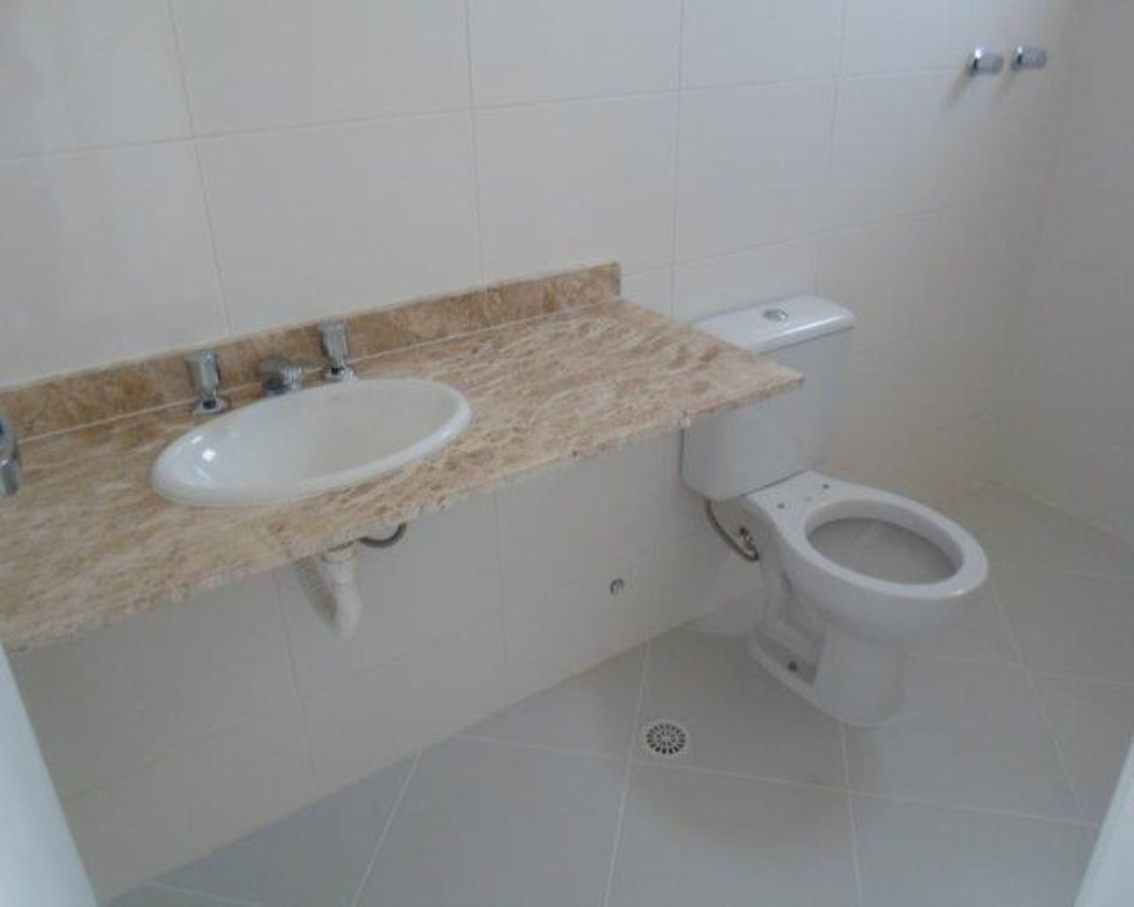 Apartamento  à venda no Guarujá na Praia das Pitangueiras. em Pitangueiras, Guarujá — foto 13