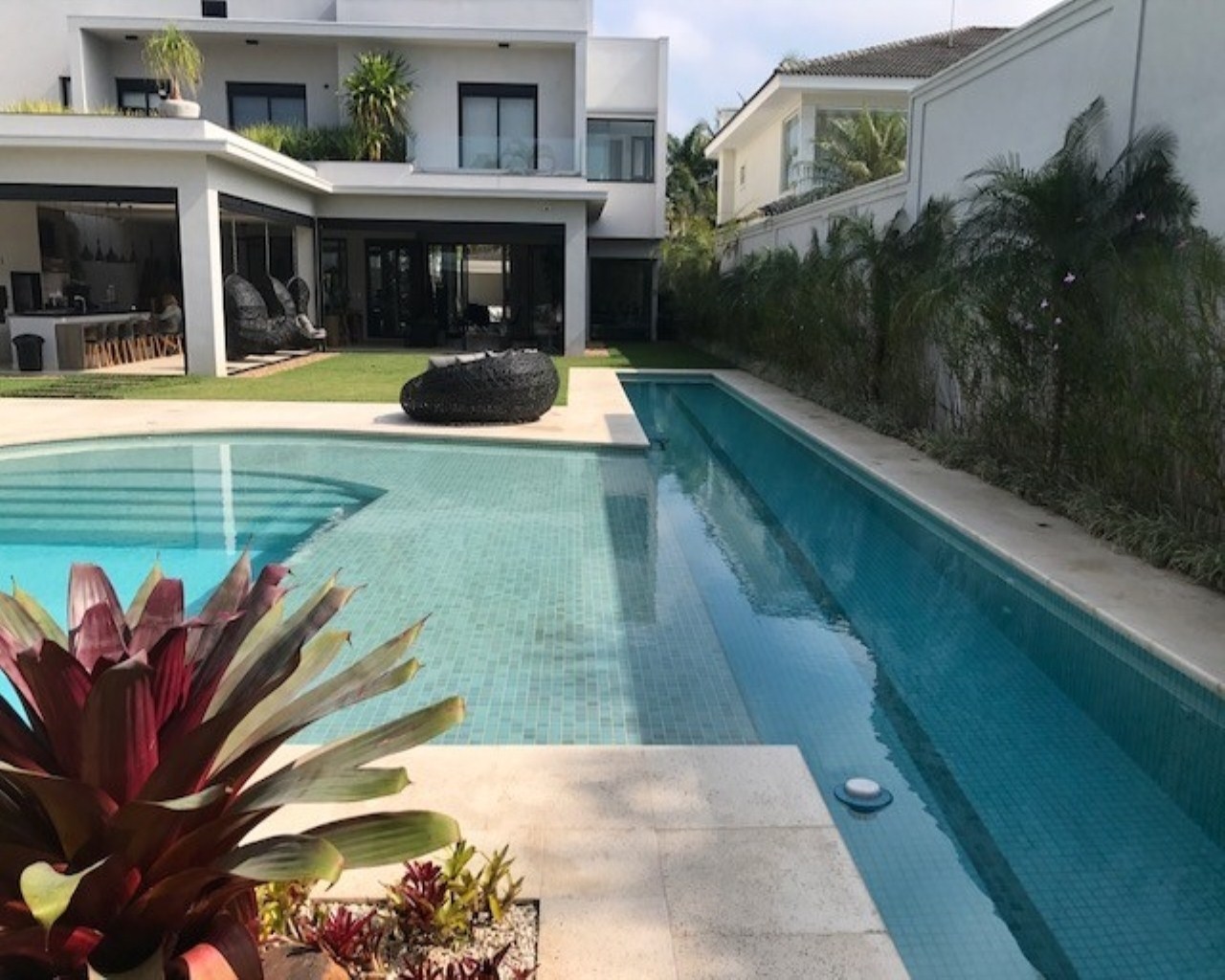 Casa de Condomínio à venda com 8 quartos, 750m² - Foto 5