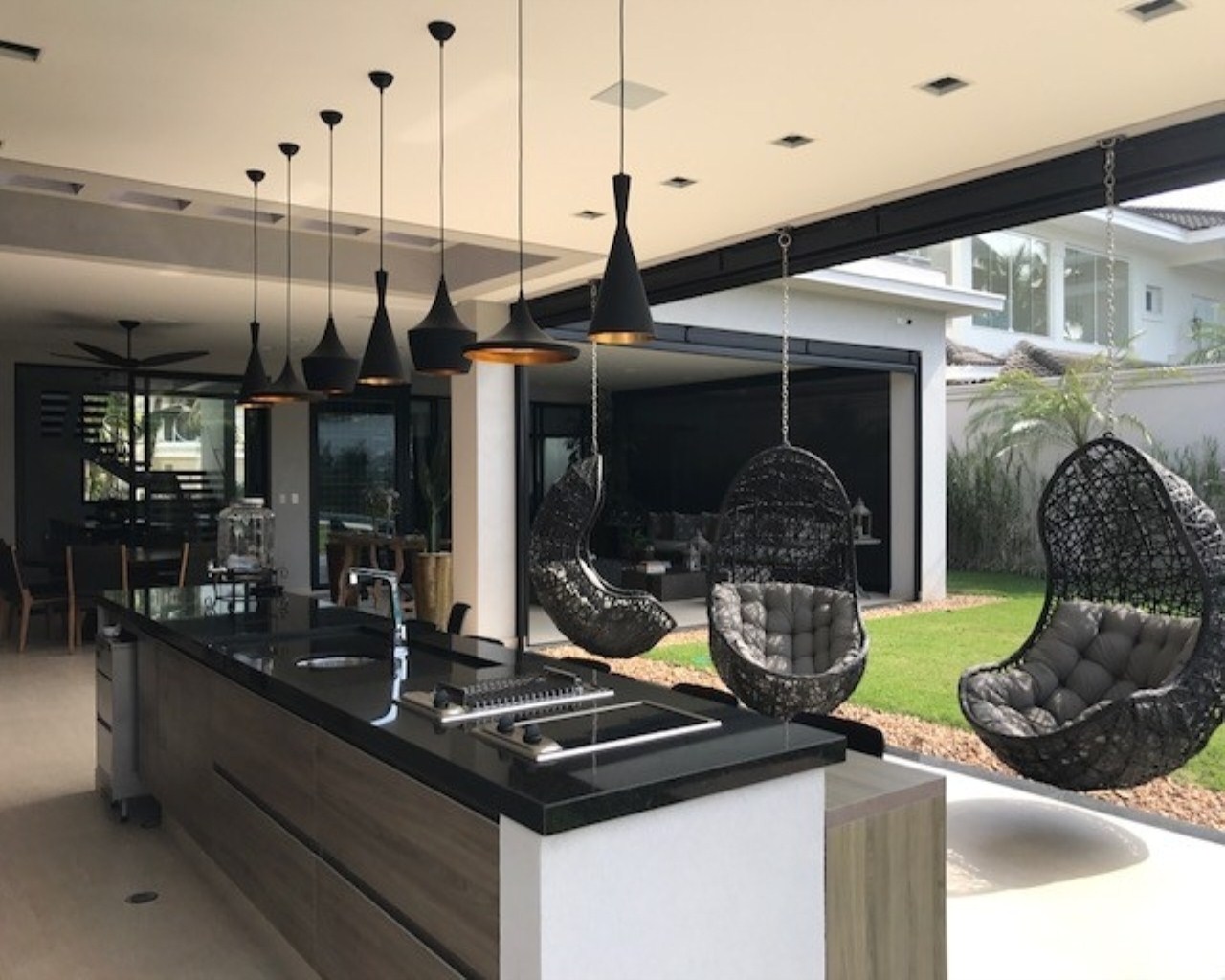 Casa de Condomínio à venda com 8 quartos, 750m² - Foto 18