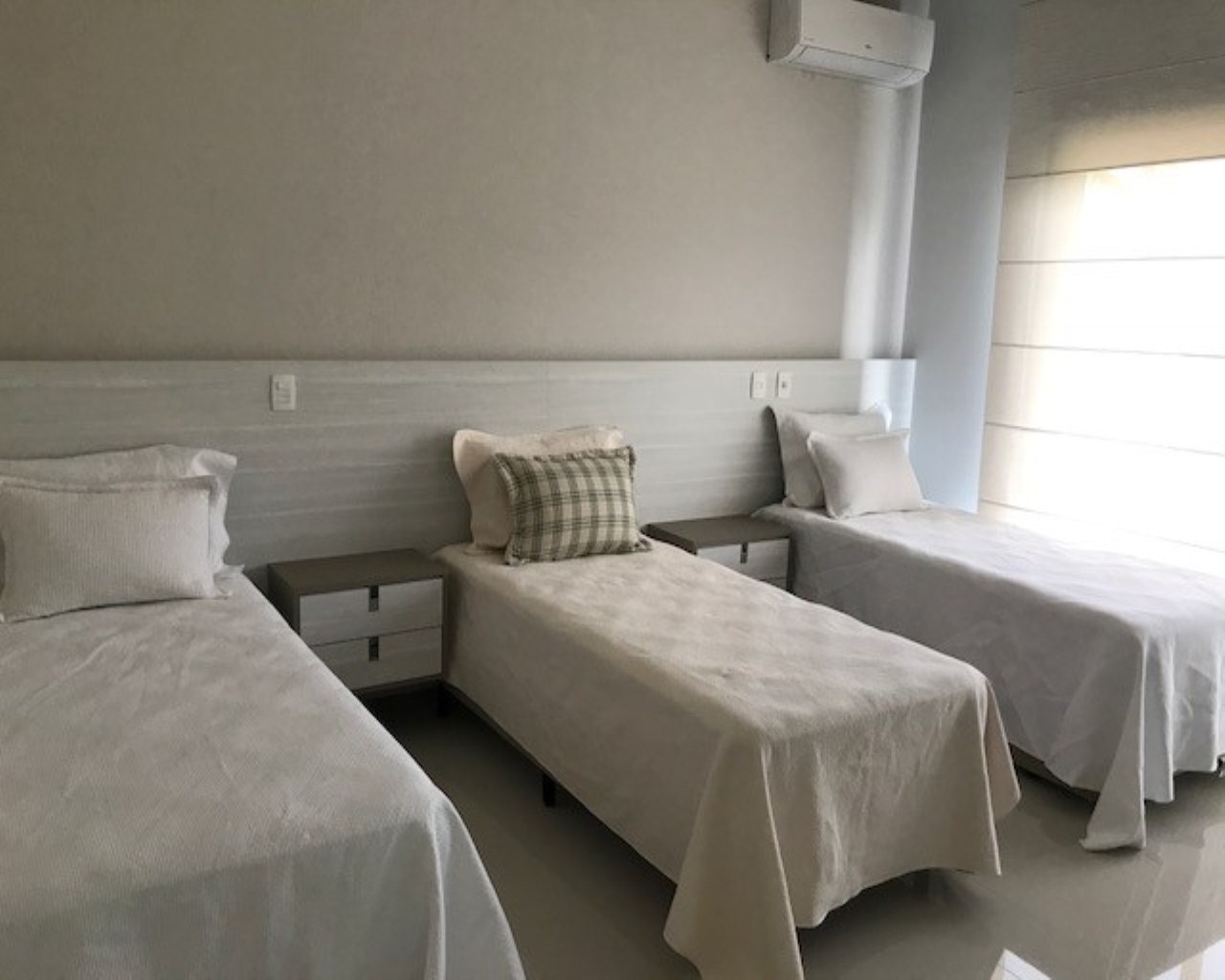 Casa de Condomínio à venda com 8 quartos, 750m² - Foto 28