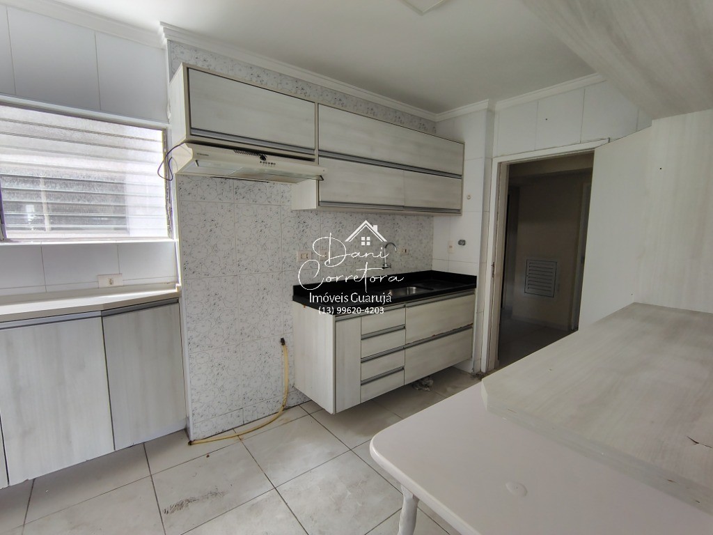 Apartamento reformado próximo a praia, Astúrias em Vila Alzira, Guarujá — foto 15