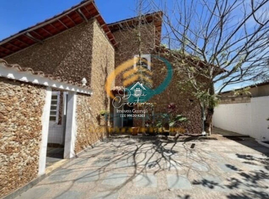 Casa à venda na Enseada, Guarujá-SP: 4 quartos, 3 suítes, 1 banheiro, 244m² de área! em ENSEADA, GUARUJÁ — foto 2