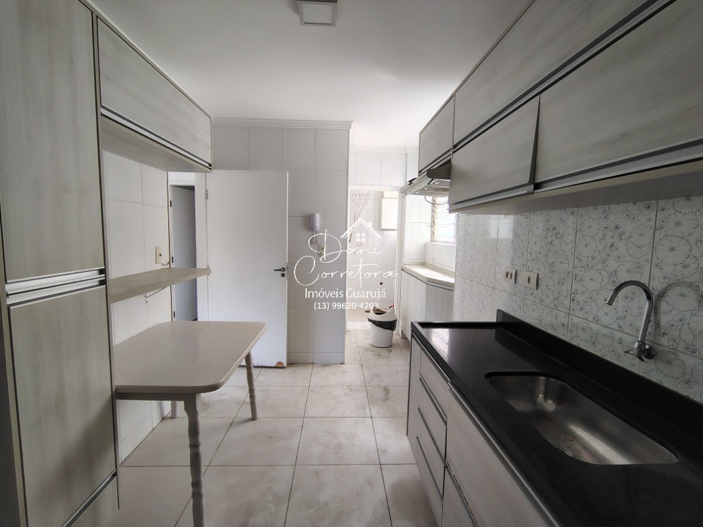 Apartamento reformado próximo a praia, Astúrias em Vila Alzira, Guarujá — foto 16