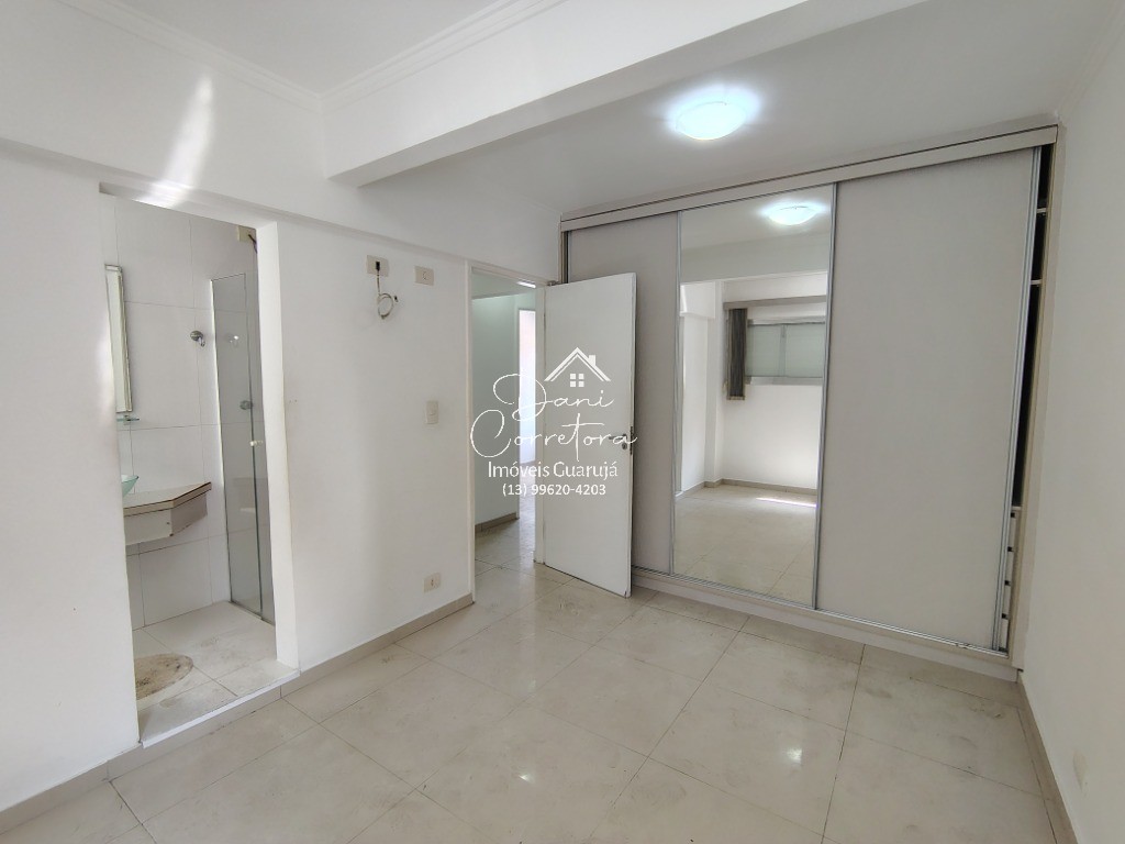 Apartamento reformado próximo a praia, Astúrias em Vila Alzira, Guarujá — foto 9