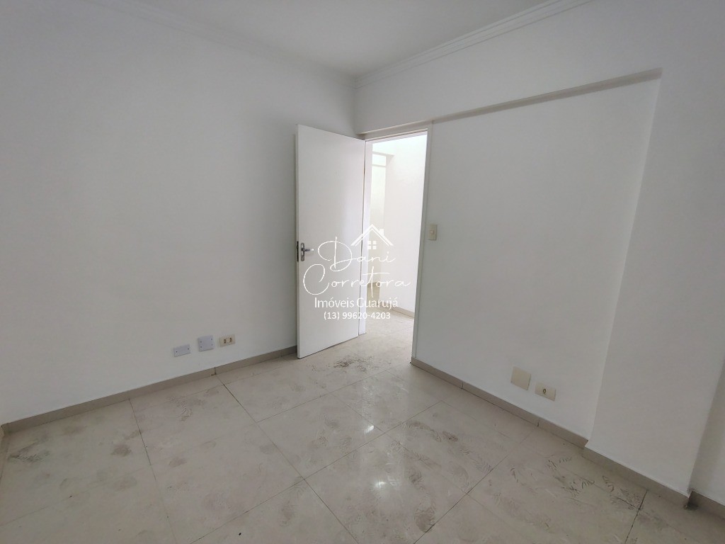 Apartamento reformado próximo a praia, Astúrias em Vila Alzira, Guarujá — foto 12