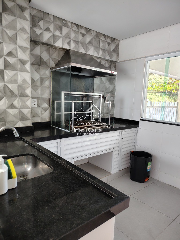 Apartamento reformado próximo a praia, Astúrias em Vila Alzira, Guarujá — foto 24