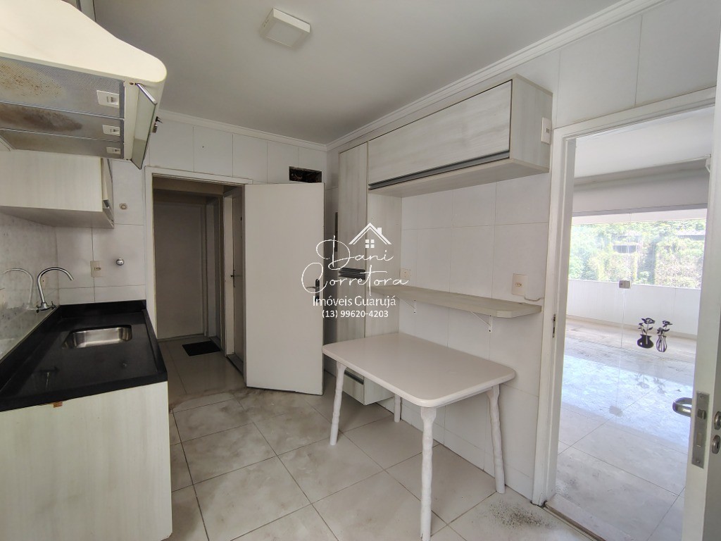 Apartamento reformado próximo a praia, Astúrias em Vila Alzira, Guarujá — foto 18
