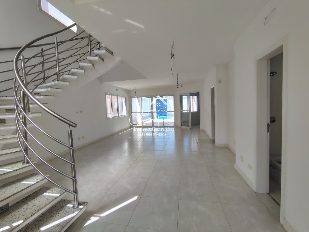Casa nova a venda ou locação no Balneário Praia do Pernambuco em Guarujá-SP: 4 quartos, 4 suítes, 5 banheiros, 2 vagas, 300m². em Balneário Praia do Pernambuco, Guarujá — foto 2
