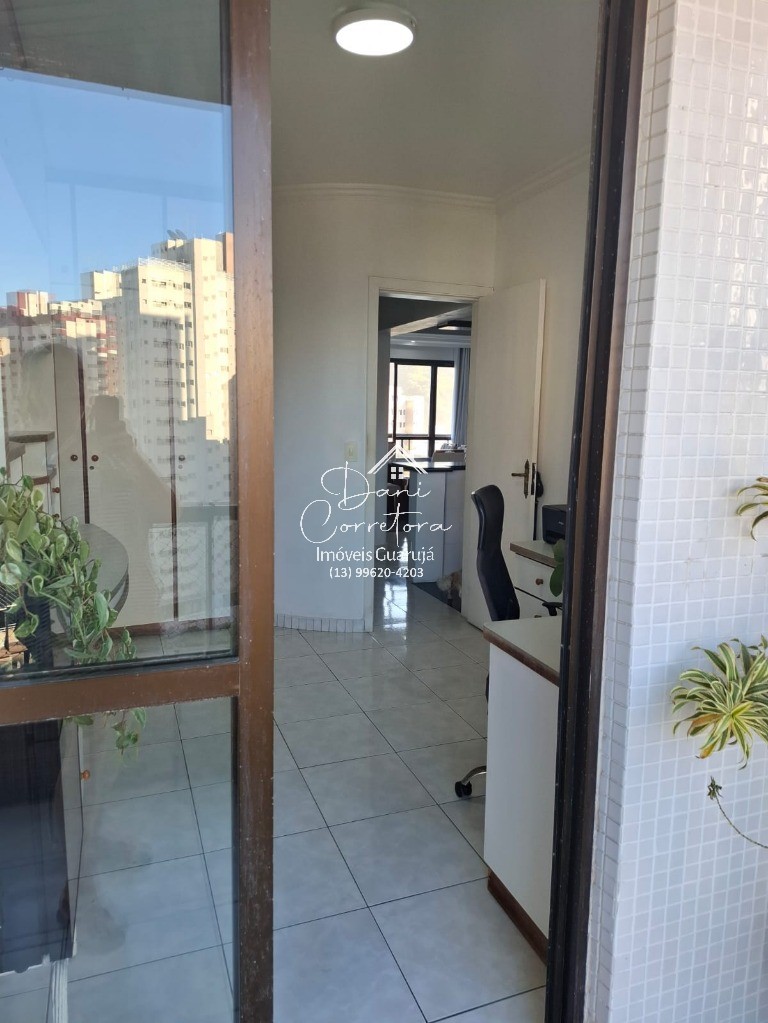 Imperdível Apartamento de Luxo à Venda na Praia do Tombo: 4 Quartos, 2 Suítes, 2 Salas, 3 Banheiros, 2 Vagas, 214m². em TOMBO, GUARUJÁ — foto 9