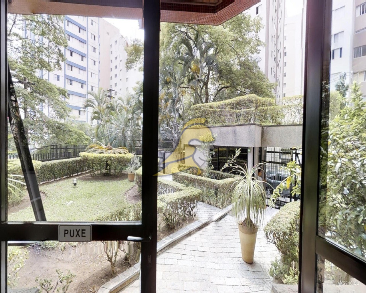 Apartamento, 4 quartos, 216 m² - Foto 8