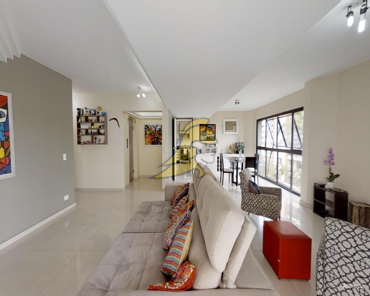 Apartamento, 4 quartos, 216 m² - Foto 2