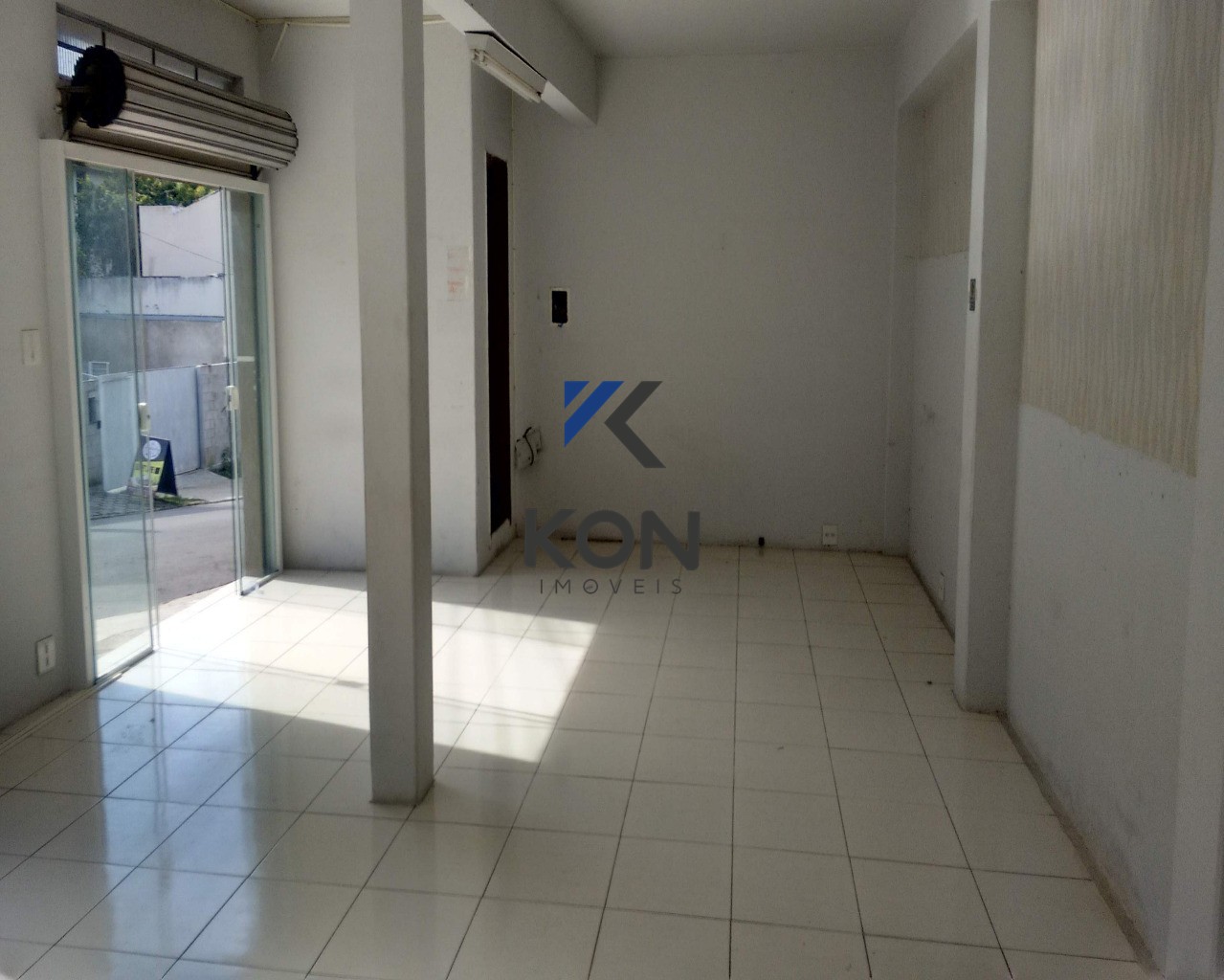 Sala comercial para locação no cic - foto 4