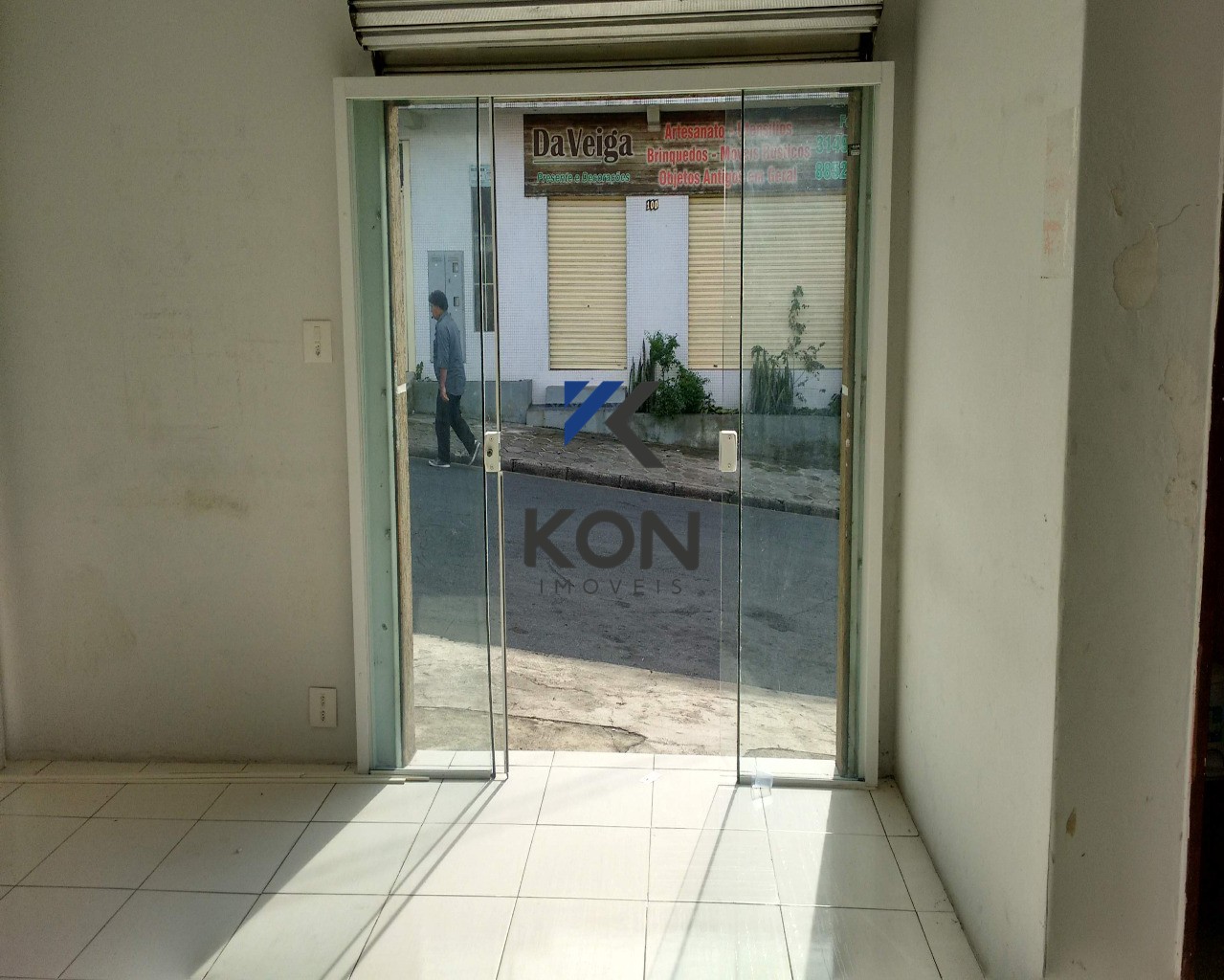 Sala comercial para locação no cic - foto 5